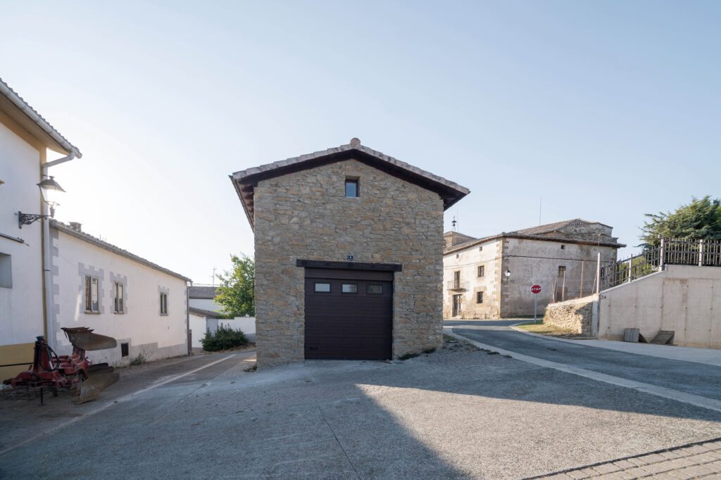 Arquitectura nueva en navarra pueblo